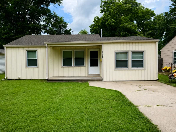 1025 S Pineridge Rd, Wichita, KS 67218
