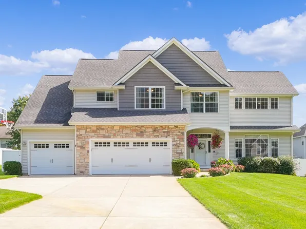 8227 Petoskey St, Kalamazoo, MI 49009