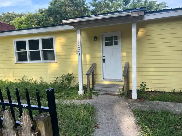 1223 S 5th St, Fernandina Beach, FL 32034