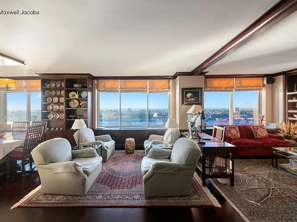 200 Riverside Blvd APT 42A, New York, NY 10069