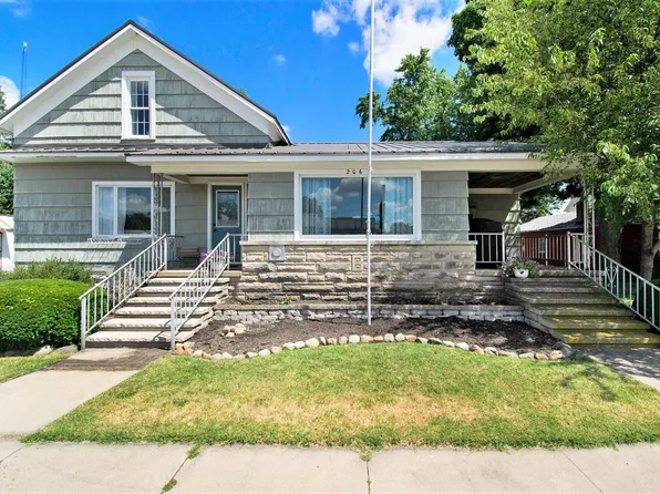 206 W Center St, Bourbon, IN 46504