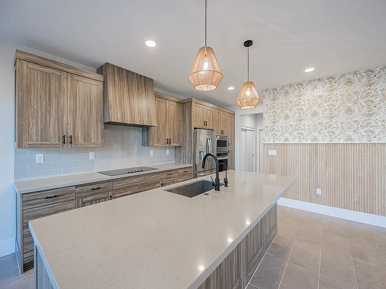 142 E Hearne Way — Photo 9