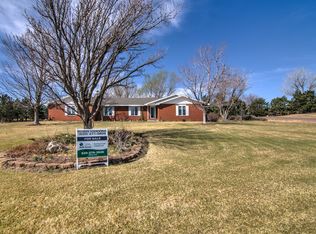 102 Chelsey Ct, Garden City, KS 67846