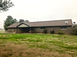 1406 County Road 850 E, Carmi, IL