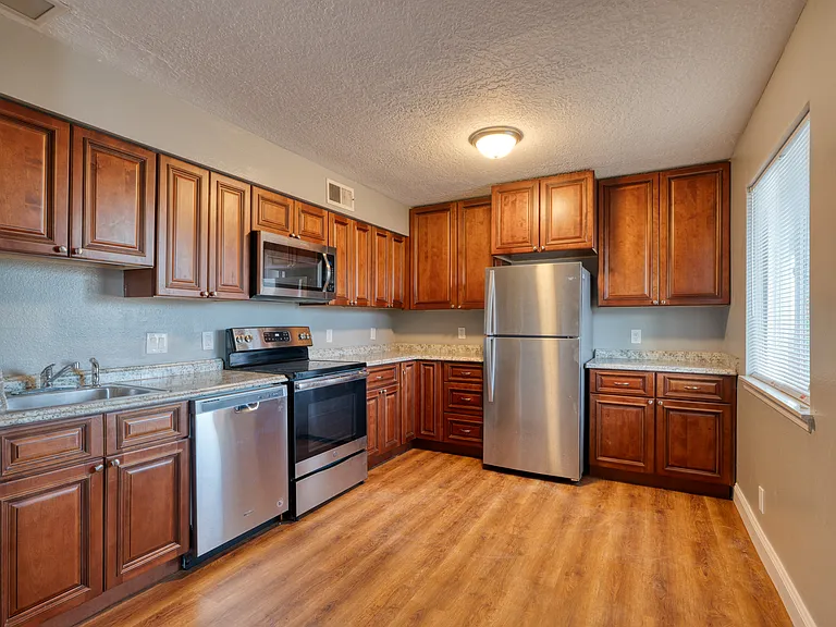 11912 Indian School Rd NE #6 — Photo 1