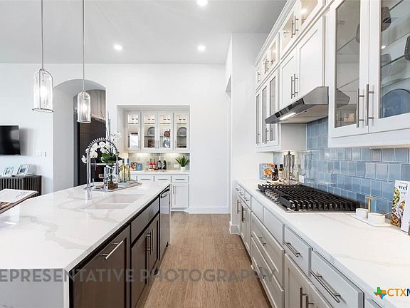 3rd image of 5713 Huron Dr