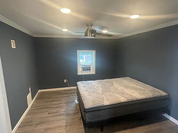 3rd image of 439 Guy Lombardo Ave #439