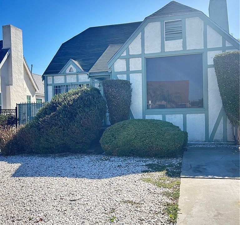 1st image of 544 W 112th St