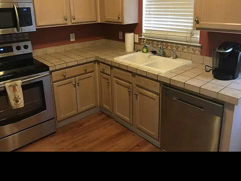2436 Fulford Ct — Photo 4