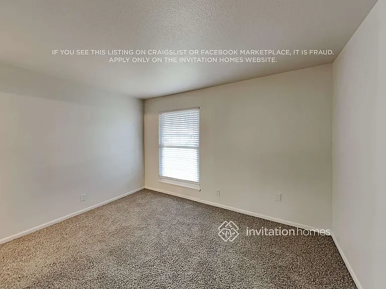 10813 Oakton Way — Photo 10