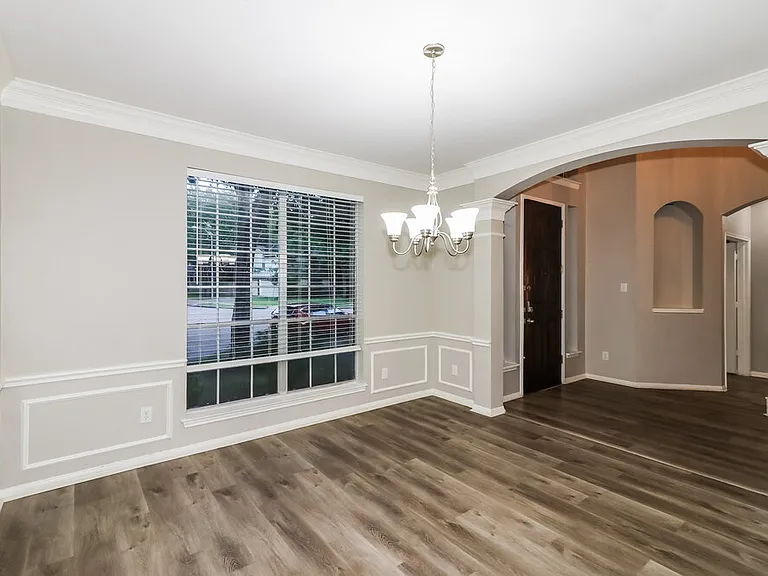 1423 Tilman Dr — Photo 6