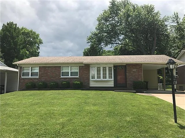 4716 Blackhawk Dr photo 1