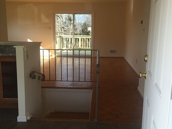 4th image of 7841 Heritage Dr