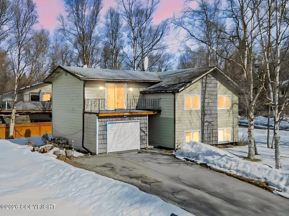 10121 Goodnews Ln, Anchorage, AK 99515