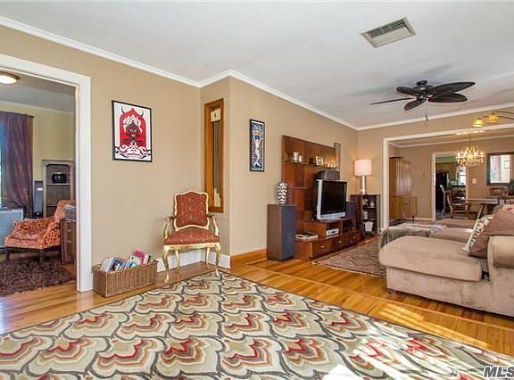 2nd image of 115 Washington Ave