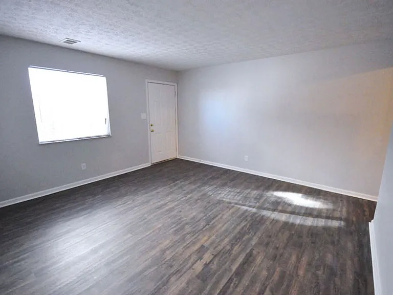 1332 Courtland Ave #D — Photo 5