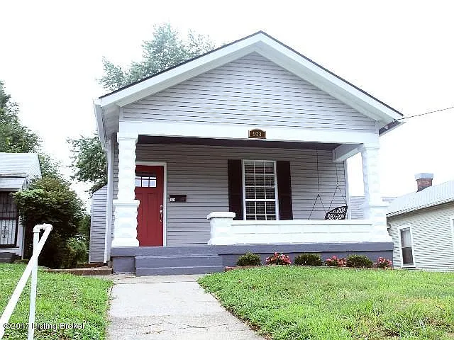 938 Ash St photo 1