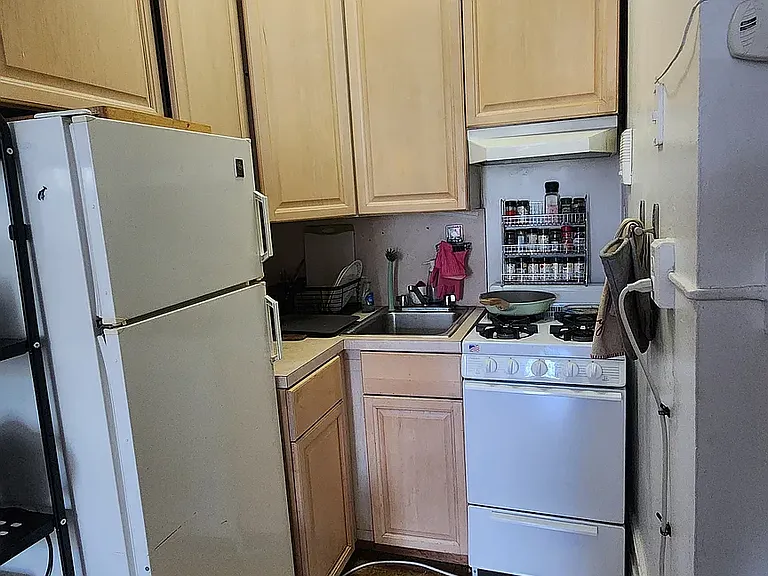 303 W 91st St #3F — Photo 11