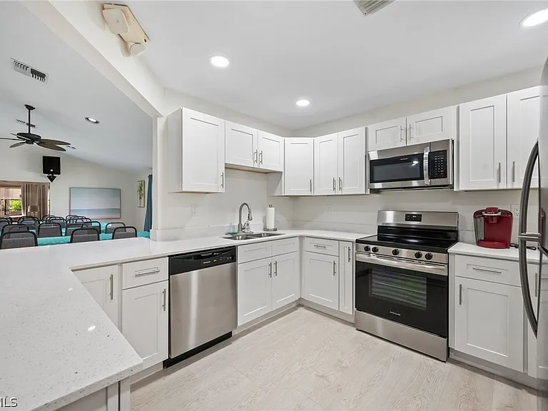 17611 Marco Island Ln — Photo 15