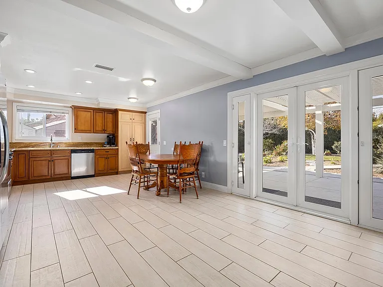 525 S Cardiff St — Photo 5