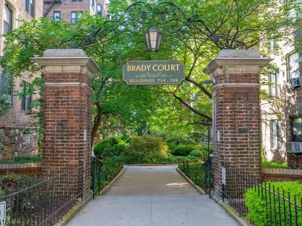 756 Brady BLDG 756 #609, New York, NJ 10462