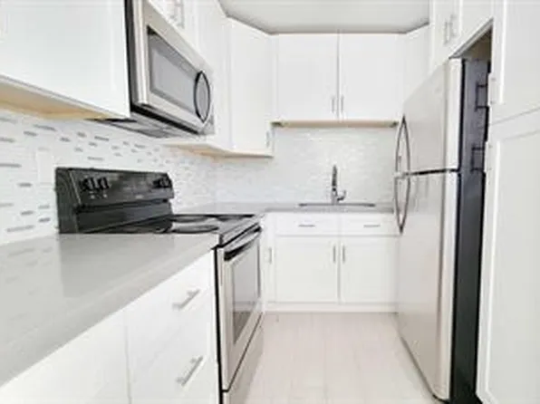 930 North 14th Court, 930 N 14th Ct, Hollywood, FL 33020