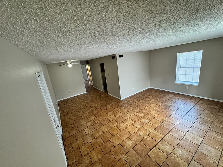 680 Sharp Ln #207 — Photo 12