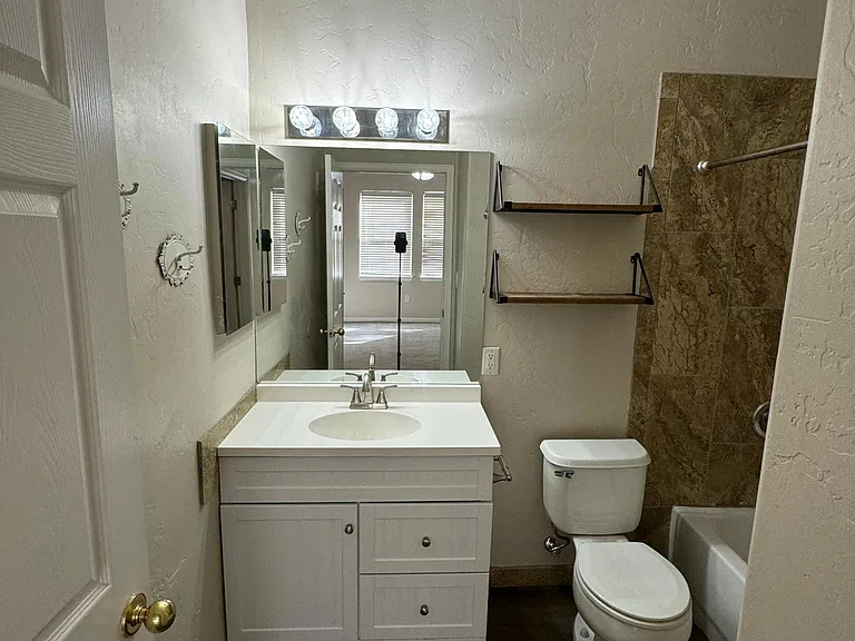 2701 Midland Ave #214 — Photo 11