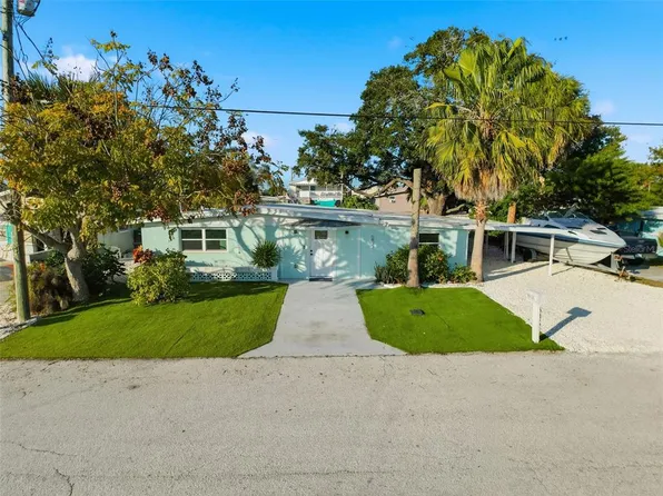 6827 Sanderling Ln, Hudson, FL 34667