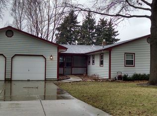 537 Stafford Rd, Janesville, WI 53546