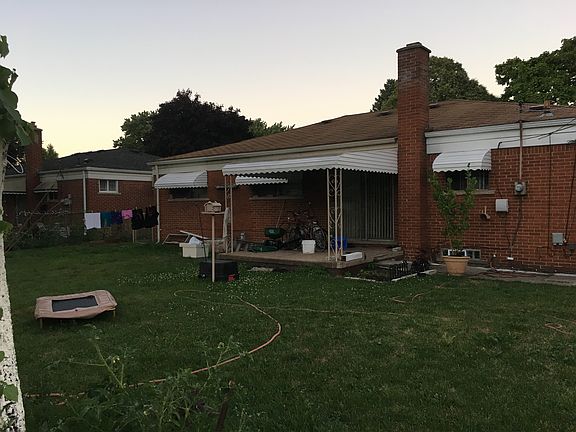 4th image of 26705 Karen Ave