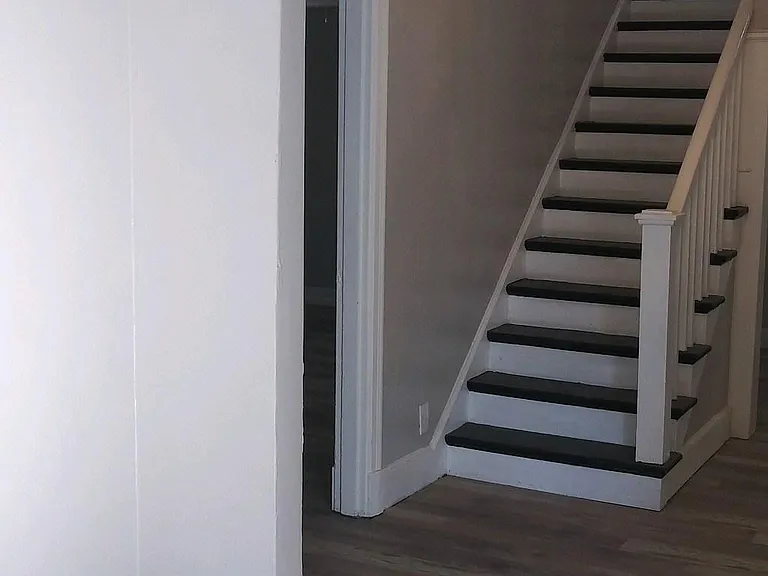 970 Maple Dr — Photo 5