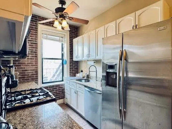160-15 Powells Cove Boulevard #A101, Beechhurst, NY 11357