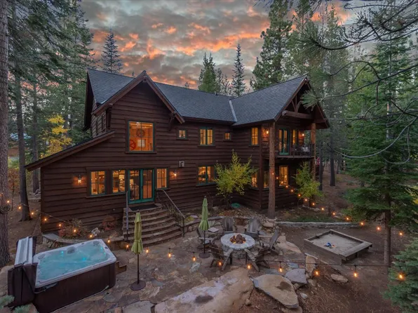 12315 Snowpeak Way, Truckee, CA 96161