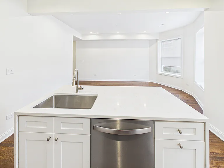 6233 S Langley Ave #3S — Photo 6