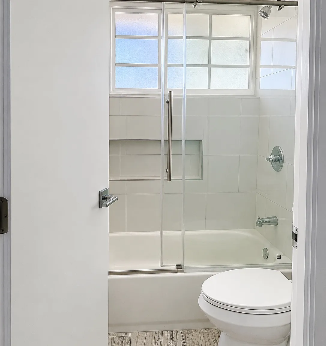 5 bed, 1676 sqft, $1,200 — Photo 1