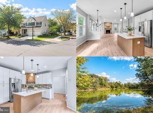 25843 Priesters Pond Dr, Chantilly, VA 20152