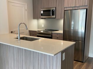 4130 Parkside Village Dr #307, Mississauga, ON L5B 0L7