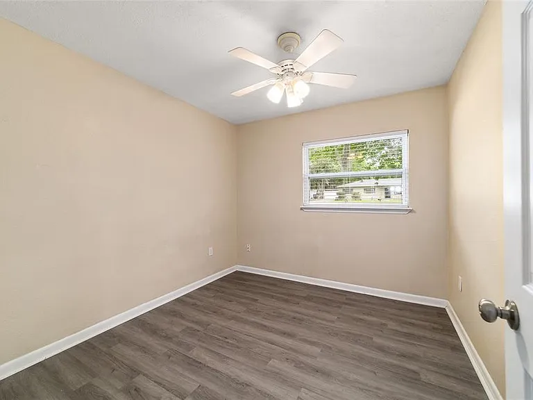 2936 SE 13th St — Photo 30