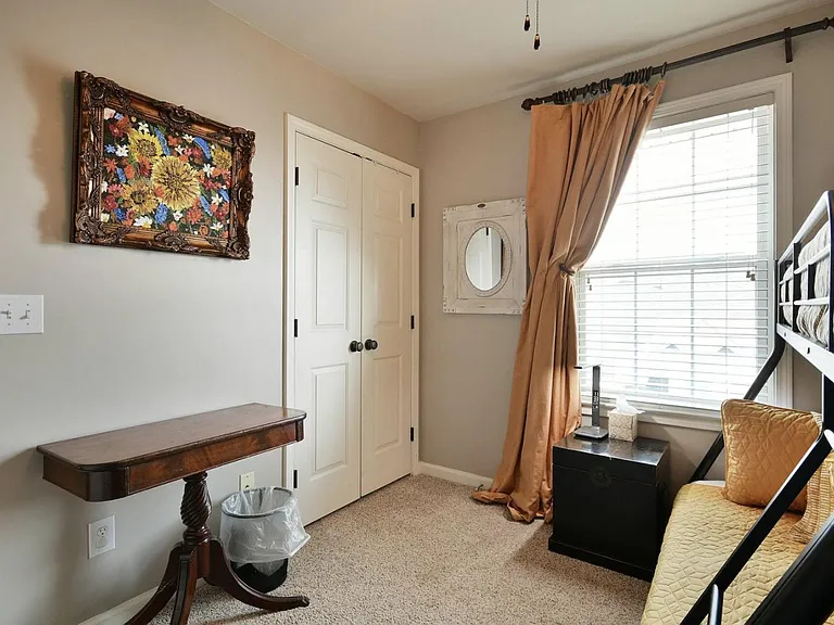 614 Glassyrock Ct — Photo 16