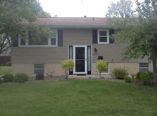 1216 5th Ave NW, Rochester, MN 55901