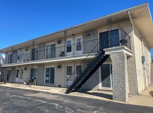 75 W Division St APT 1, Manteno, IL 60950