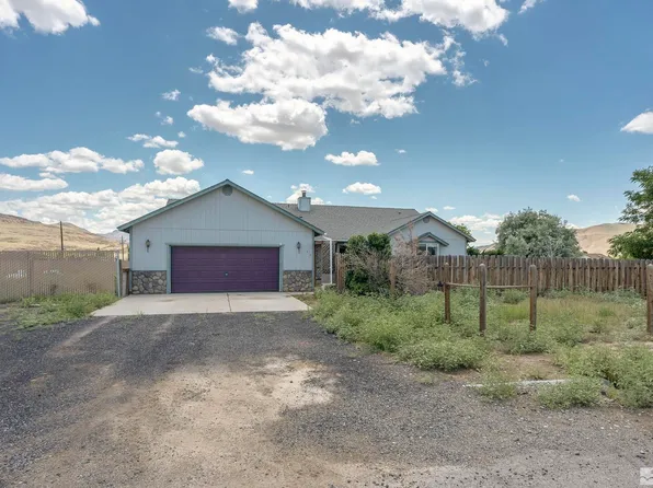 315 Phyllis Way, Stagecoach, NV 89429