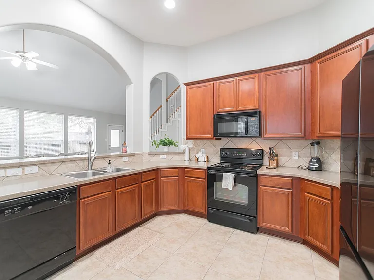 27 Gilmore Grove Pl — Photo 17