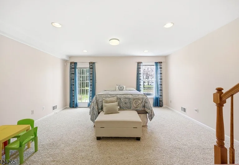 424 Hartford Dr — Photo 12