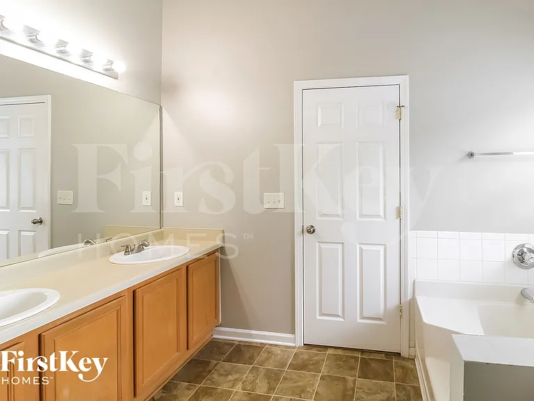 15 Dairyland Dr — Photo 12
