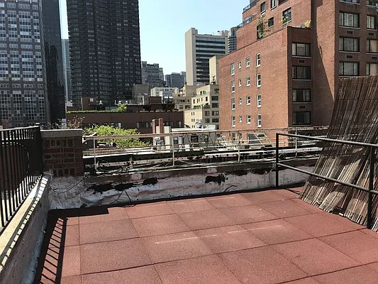 Rented by Sky Management | media 60