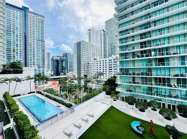 1111 SW 1st Ave, Miami, FL