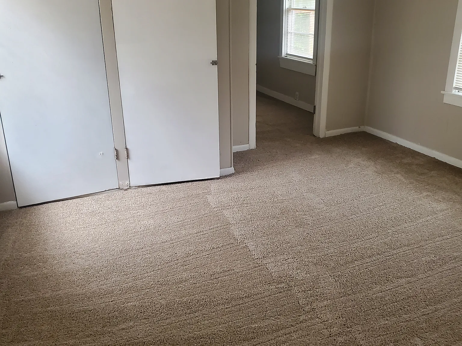 4 bed, 1800 sqft, $1,400 — Photo 3