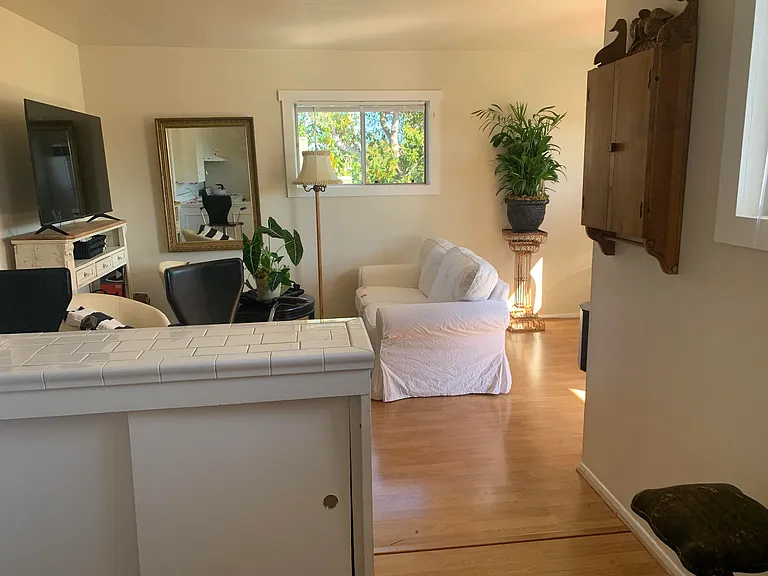 2528 De La Vina St — Photo 22